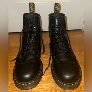 1460 Smooth Leather Lace Up Dr. Marten’s Boots